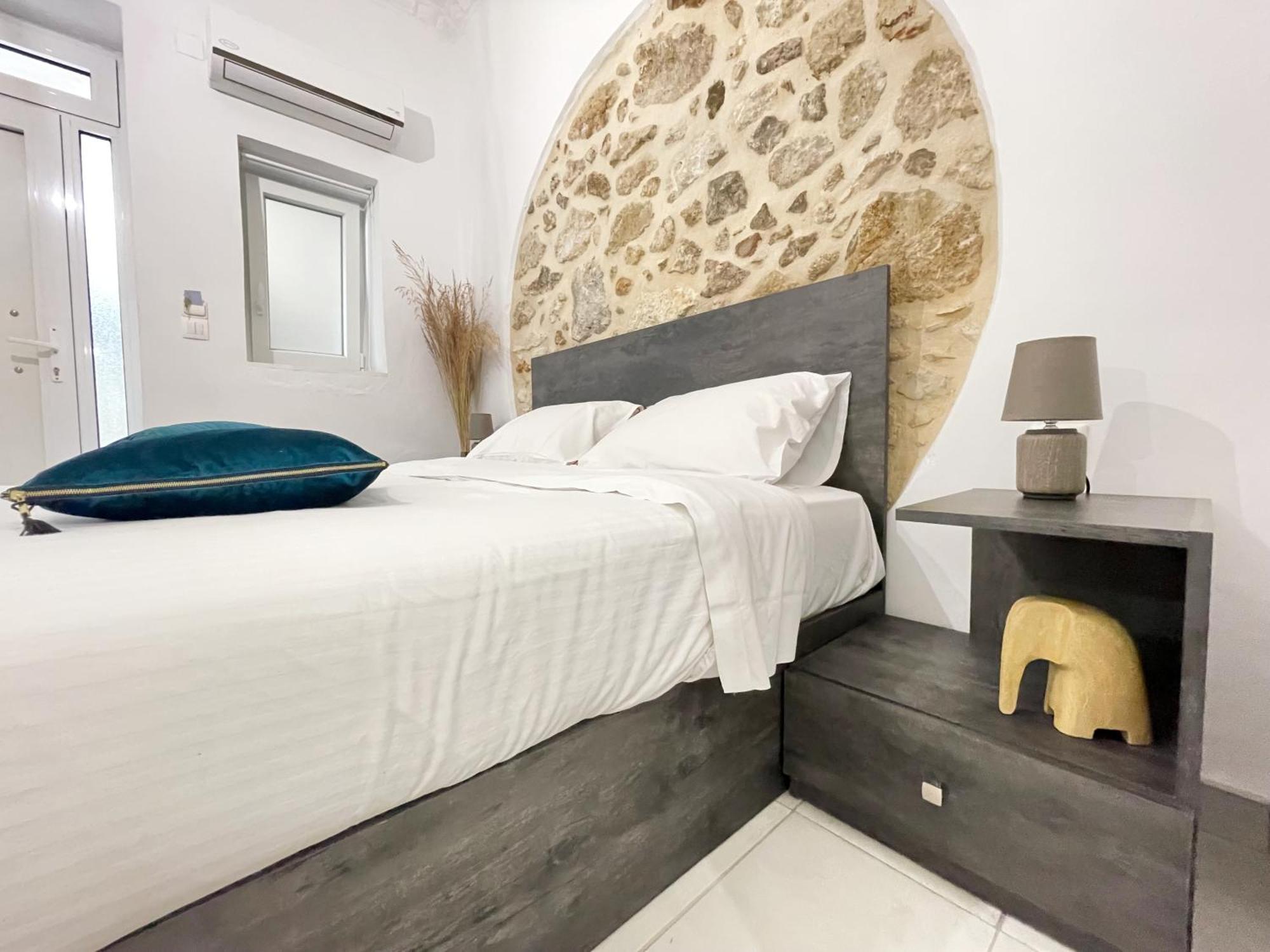 Apartament 23 *
